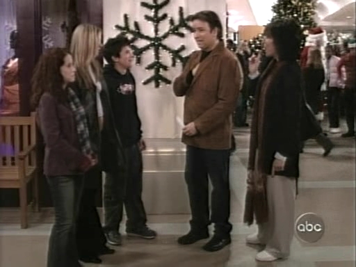 Charmed-Online_dot_nl-8SimpleRules-1x12-0411.jpg