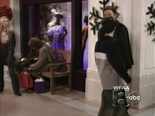 Charmed-Online_dot_nl-8SimpleRules-1x12-0698.jpg Charmed-Online_dot_nl-8SimpleRules-1x12-0698.jpg