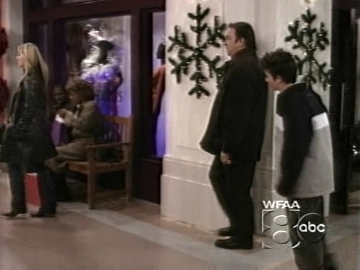 Charmed-Online_dot_nl-8SimpleRules-1x12-0701.jpg