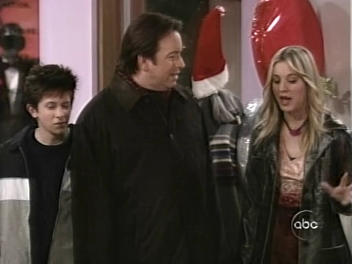 Charmed-Online_dot_nl-8SimpleRules-1x12-0730.jpg