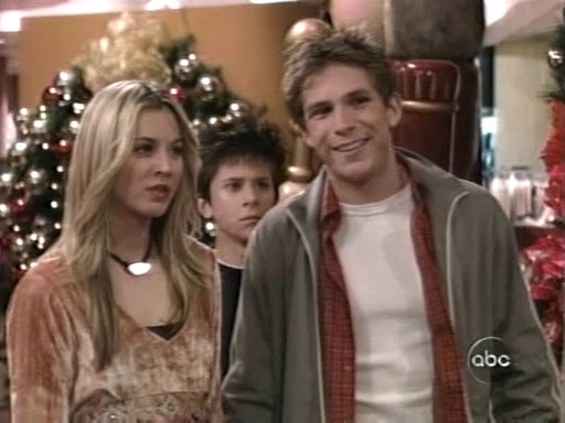 Charmed-Online_dot_nl-8SimpleRules-1x12-0804.jpg