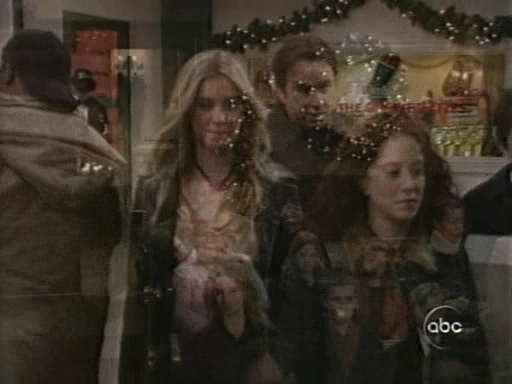 Charmed-Online_dot_nl-8SimpleRules-1x12-0890.jpg