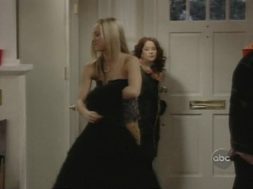 Charmed-Online_dot_nl-8SimpleRules-1x15-0450.jpg