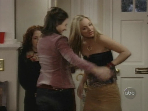 Charmed-Online_dot_nl-8SimpleRules-1x15-0456.jpg