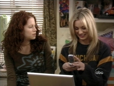 Charmed-Online_dot_nl-8SimpleRules-1x18-0402.jpg