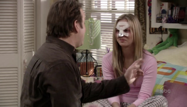 Charmed-Online_dot_nl-8SimpleRules-1x21-0903.jpg Charmed-Online_dot_nl-8SimpleRules-1x21-0903.jpg