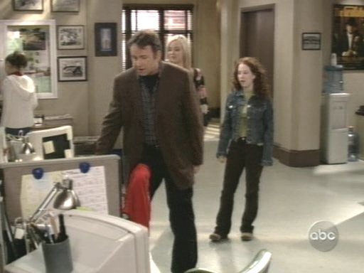 Charmed-Online_dot_nl-8SimpleRules-1x24-0342.jpg