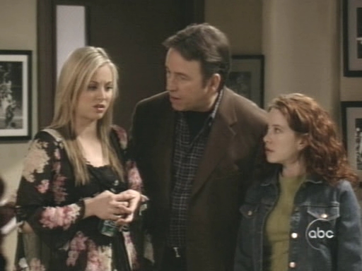 Charmed-Online_dot_nl-8SimpleRules-1x24-0593.jpg
