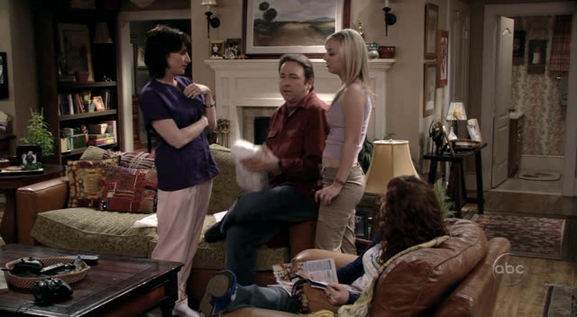 Charmed-Online_dot_nl-8SimpleRules-1x25-0236.jpg
