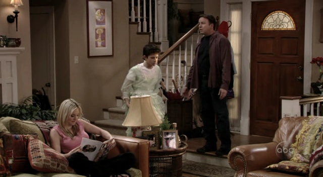 Charmed-Online_dot_nl-8SimpleRules-1x26-0165.jpg
