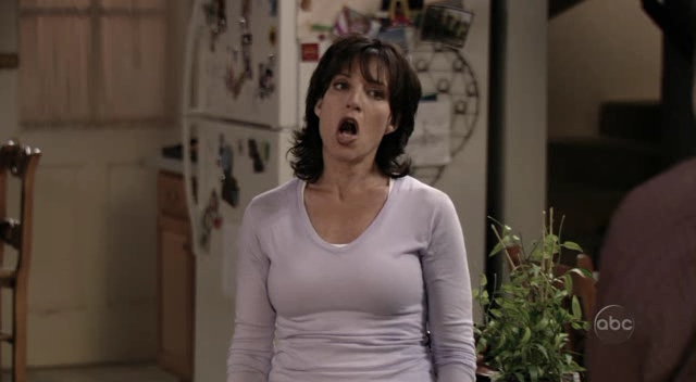 Charmed-Online_dot_nl-8SimpleRules-1x26-0203.jpg