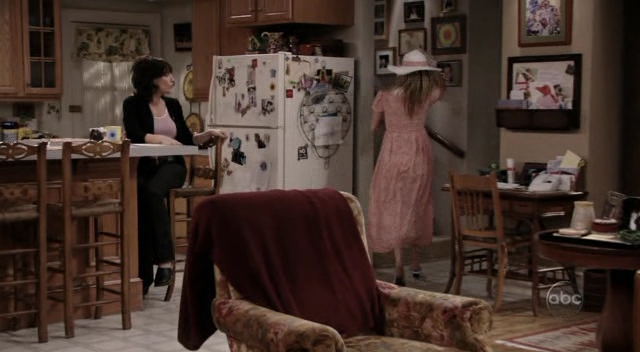 Charmed-Online_dot_nl-8SimpleRules-1x26-0740.jpg
