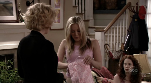Charmed-Online_dot_nl-8SimpleRules-1x28-0456.jpg