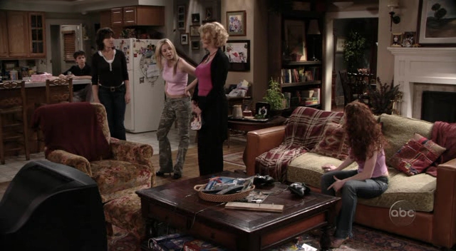 Charmed-Online_dot_nl-8SimpleRules-1x28-0543.jpg