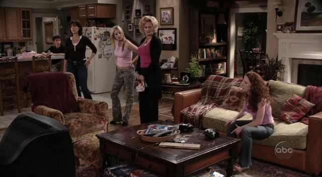 Charmed-Online_dot_nl-8SimpleRules-1x28-0544.jpg