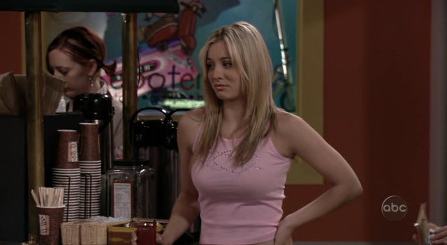 Charmed-Online_dot_nl-8SimpleRules-1x28-0817.jpg