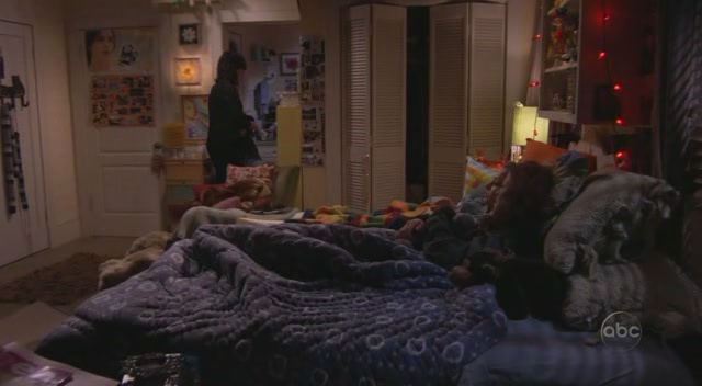 Charmed-Online-dot-nl_8SimpleRules-2x04-1332.jpg