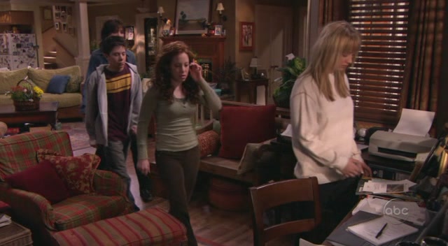Charmed-Online-dot-nl_8SimpleRules-2x04-1762.jpg