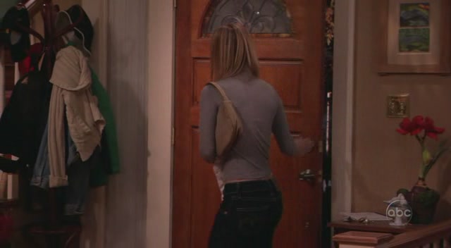 Charmed-Online-dot-nl_8SimpleRules-2x06-3335.jpg