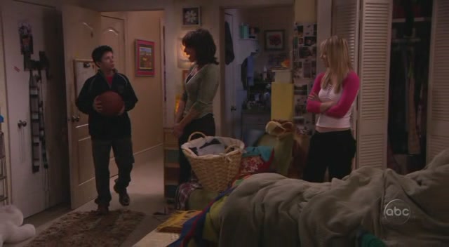 Charmed-Online-dot-nl_8SimpleRules-2x07-0450.jpg