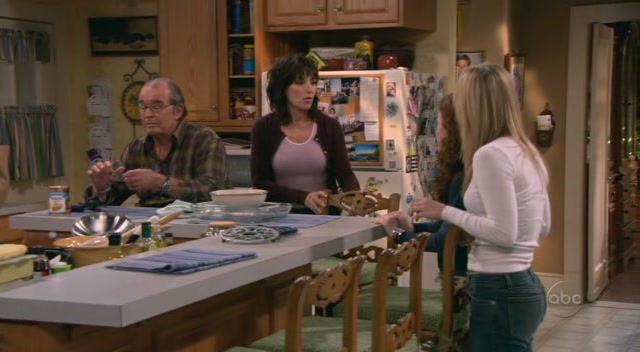 Charmed-Online-dot-nl_8SimpleRules-2x08-0097.jpg