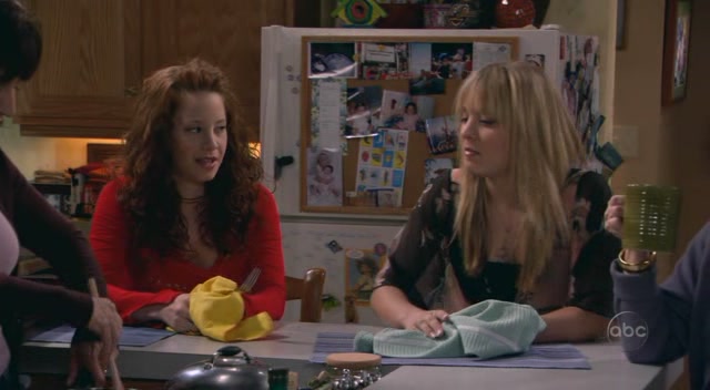 Charmed-Online-dot-nl_8SimpleRules-2x08-0406.jpg