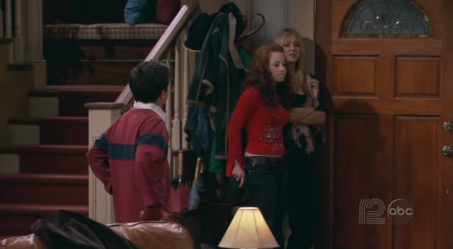 Charmed-Online-dot-nl_8SimpleRules-2x08-0477.jpg