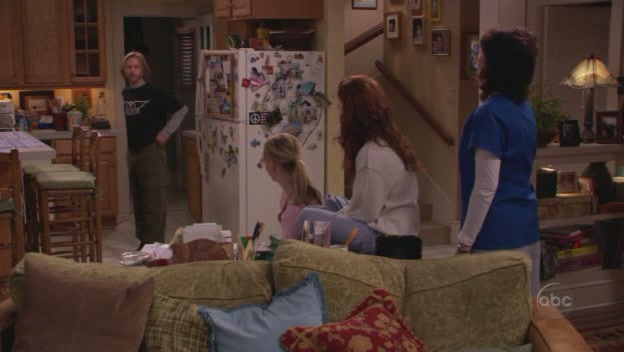 Charmed-Online-dot-nl_8SimpleRules-2x11-3548.jpg
