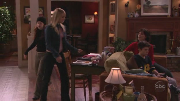Charmed-Online-dot-nl_8SimpleRules-2x14-4127.jpg