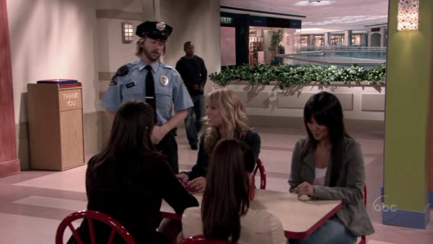 Charmed-Online_dot_nl-8SimpleRules-2x17-8046.jpg