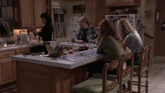 Charmed-Online_dot_nl-8SimpleRules-2x18-8996.jpg