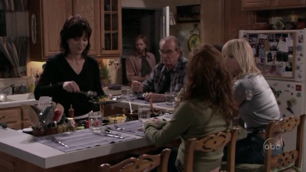 Charmed-Online_dot_nl-8SimpleRules-2x18-9111.jpg