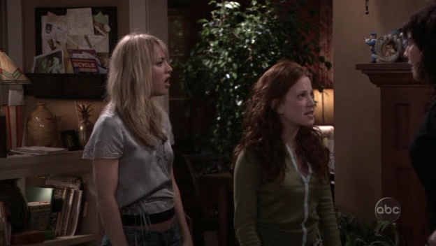 Charmed-Online_dot_nl-8SimpleRules-2x18-9209.jpg