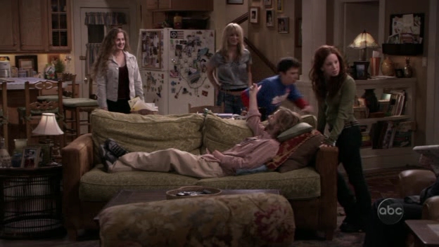 Charmed-Online_dot_nl-8SimpleRules-2x18-9276.jpg