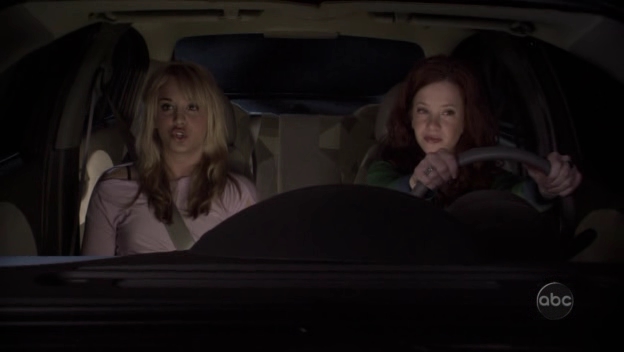 Charmed-Online_dot_nl-8SimpleRules-2x19-10102.jpg