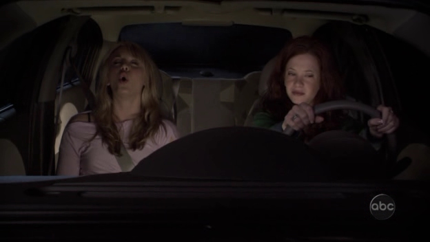 Charmed-Online_dot_nl-8SimpleRules-2x19-10106.jpg