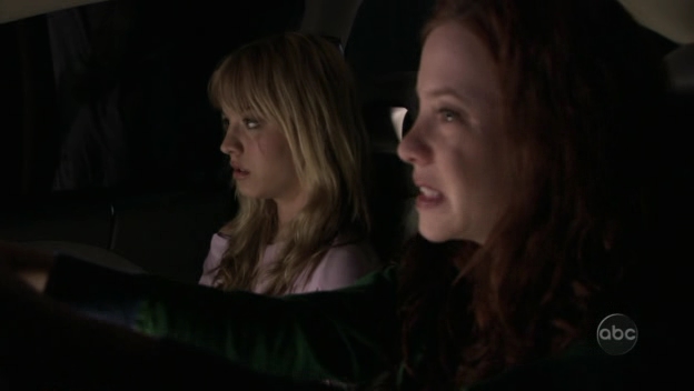 Charmed-Online_dot_nl-8SimpleRules-2x19-10145.jpg