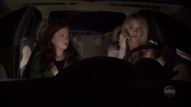 Charmed-Online_dot_nl-8SimpleRules-2x19-10321.jpg