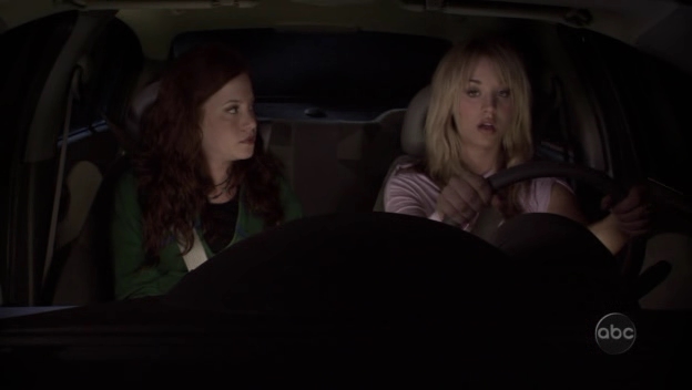 Charmed-Online_dot_nl-8SimpleRules-2x19-10357.jpg