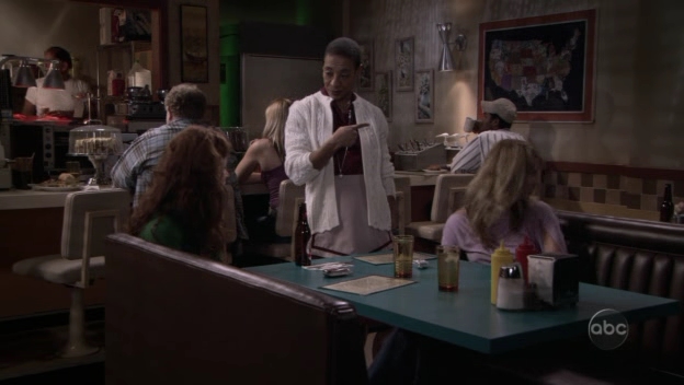 Charmed-Online_dot_nl-8SimpleRules-2x19-10583.jpg