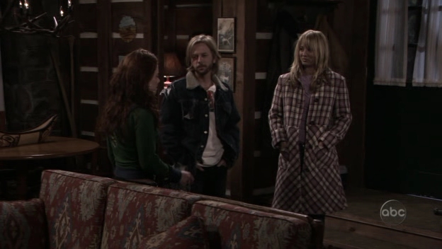Charmed-Online_dot_nl-8SimpleRules-2x19-10779.jpg