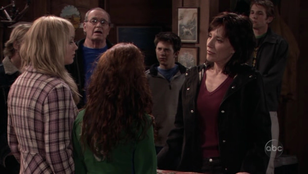 Charmed-Online_dot_nl-8SimpleRules-2x19-10931.jpg