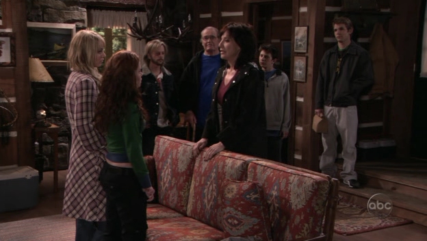 Charmed-Online_dot_nl-8SimpleRules-2x19-10981.jpg
