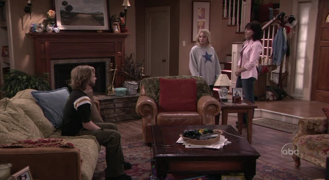 Charmed-Online_dot_nl-8SimpleRules-2x21-12208.jpg