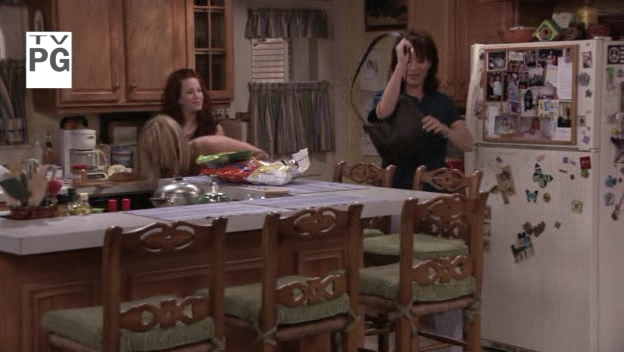 Charmed-Online_dot_nl-8SimpleRules-2x21-12347.jpg