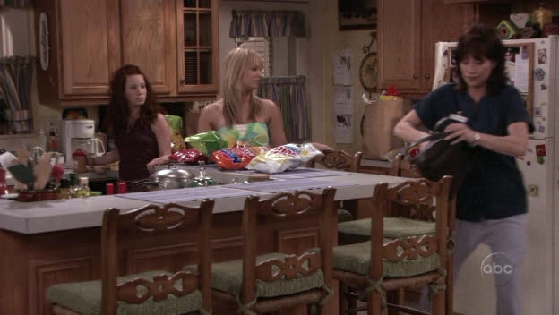 Charmed-Online_dot_nl-8SimpleRules-2x21-12362.jpg