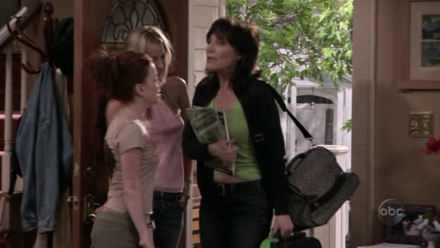 Charmed-Online_dot_nl-8SimpleRules-2x21-13363.jpg