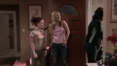 Charmed-Online_dot_nl-8SimpleRules-2x21-13365.jpg