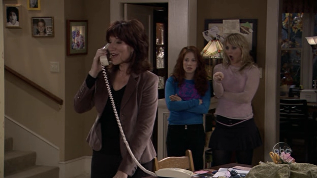 Charmed-Online_dot_nl-8SimpleRules-3x08-1973.jpg Charmed-Online_dot_nl-8SimpleRules-3x08-1973.jpg