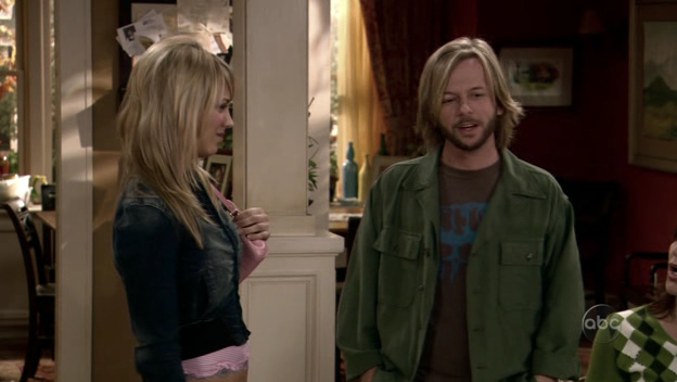 Charmed-Online_dot_nl-8SimpleRules-3x10-3853.jpg
